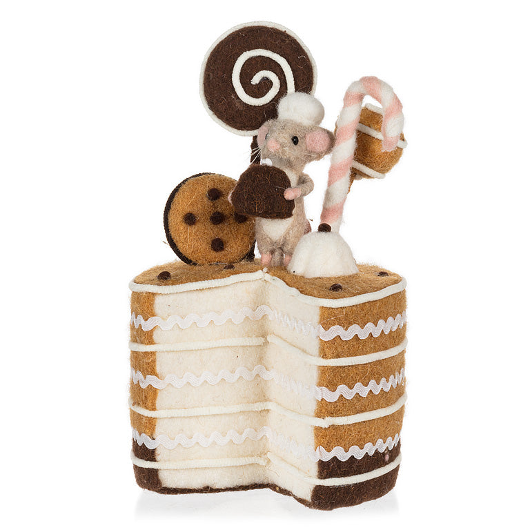 10" Gingerbread Layer Cake with Mouse
