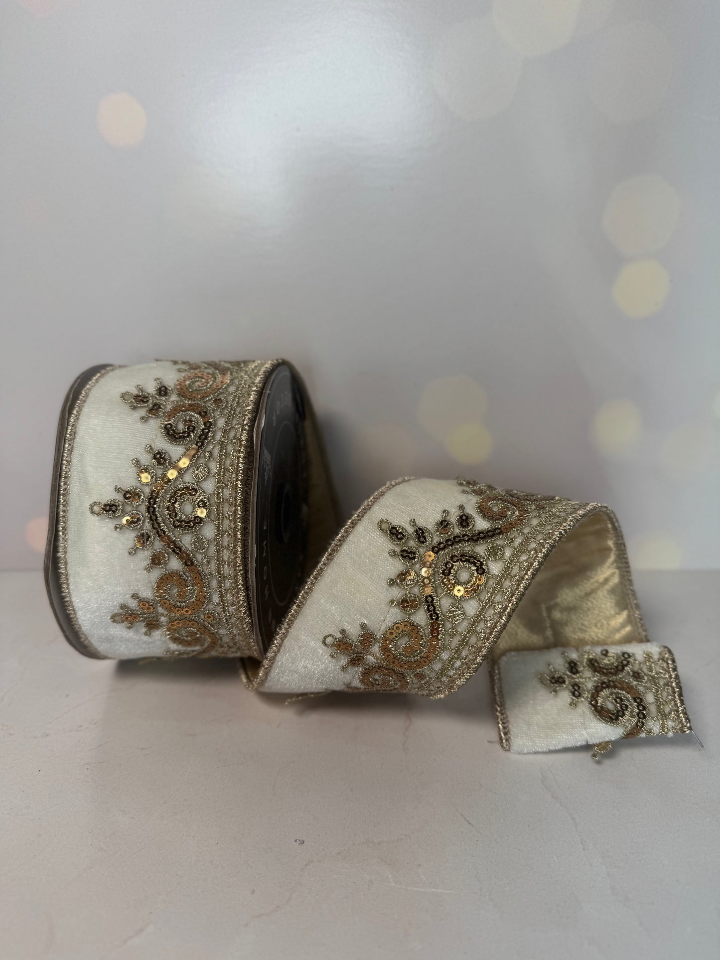 2.5"x 5Y Crown Velvet Wired Ribbon