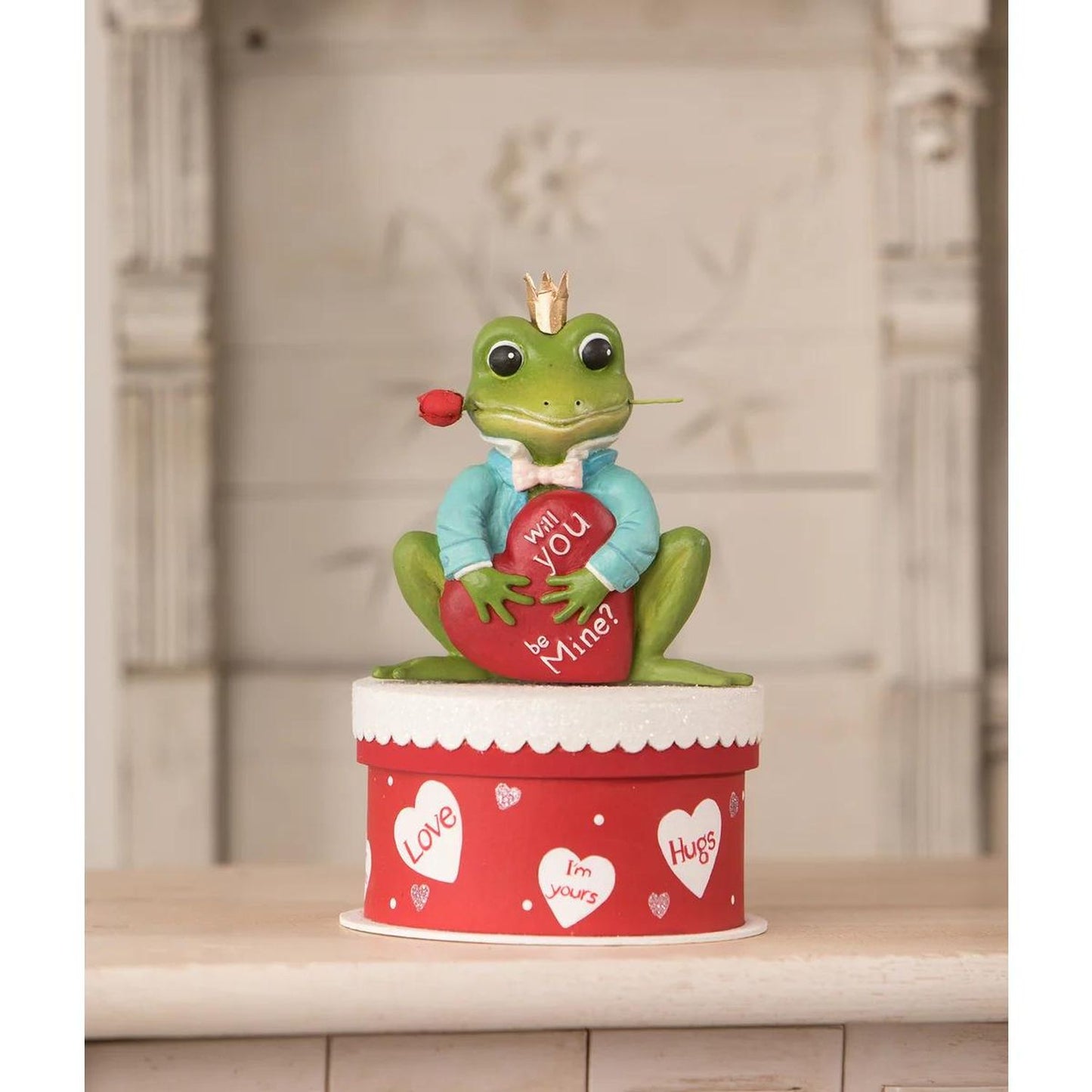 Bethany Lowe Froggie Love On Box.