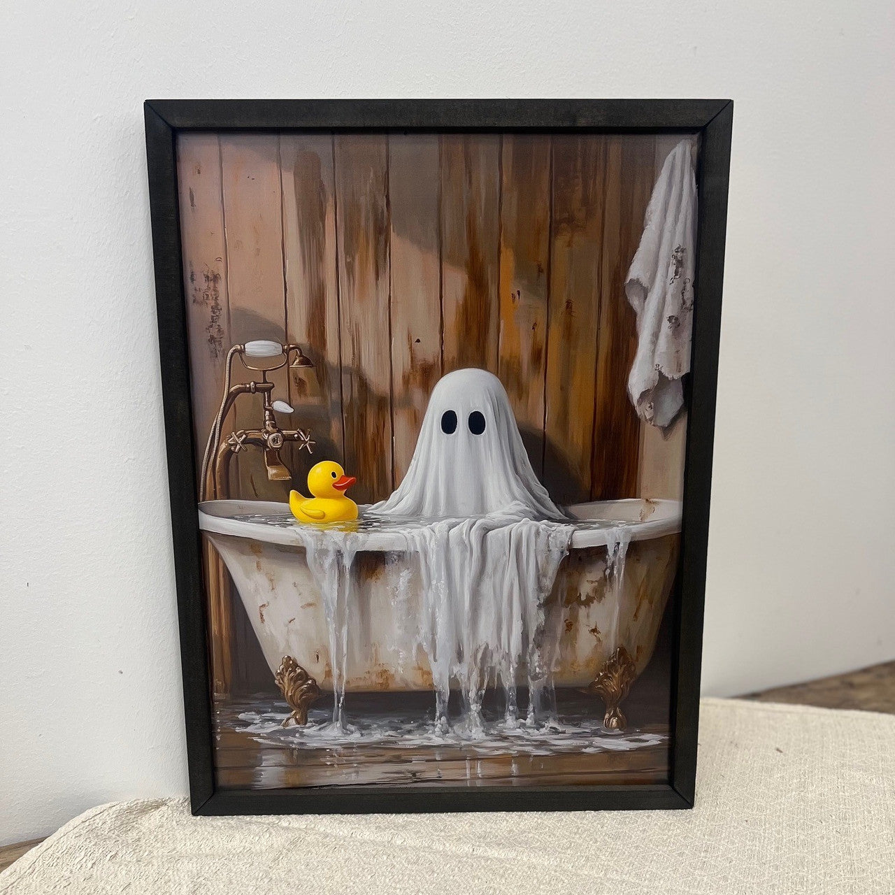 12x16 GHOST WITH RUBBER DUCK BATHROOM - BOXWOOD FRAME